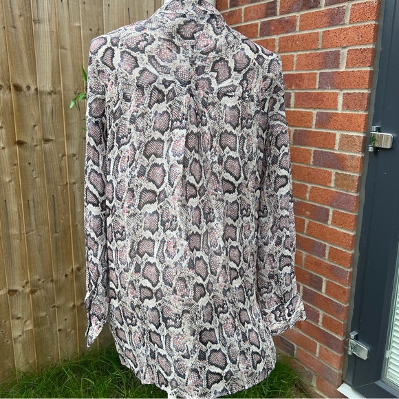 AllSaints Andia Misra UK S Small 8 Snake Animal Print Shirt Blouse Classy - Picture 7 of 8